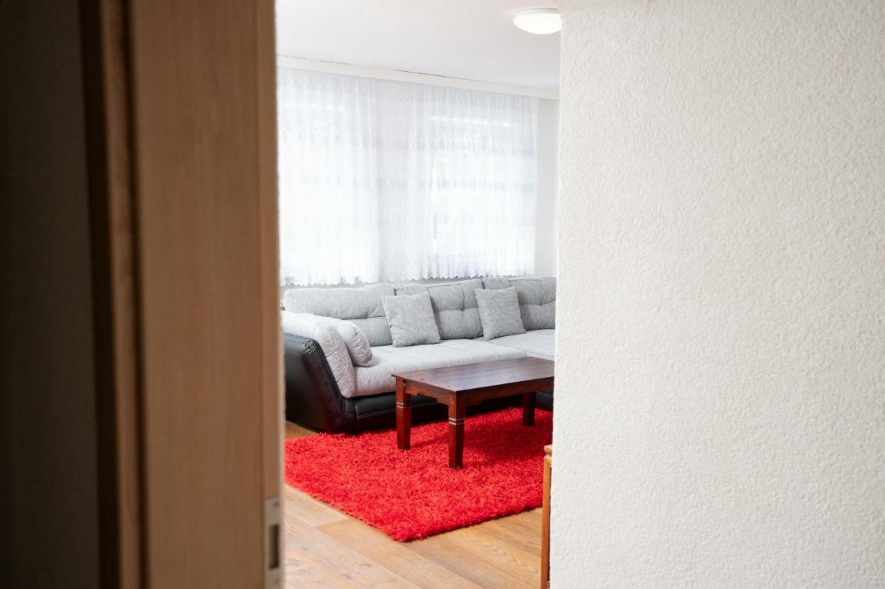 Baeren Hotel Хехинген Екстериор снимка