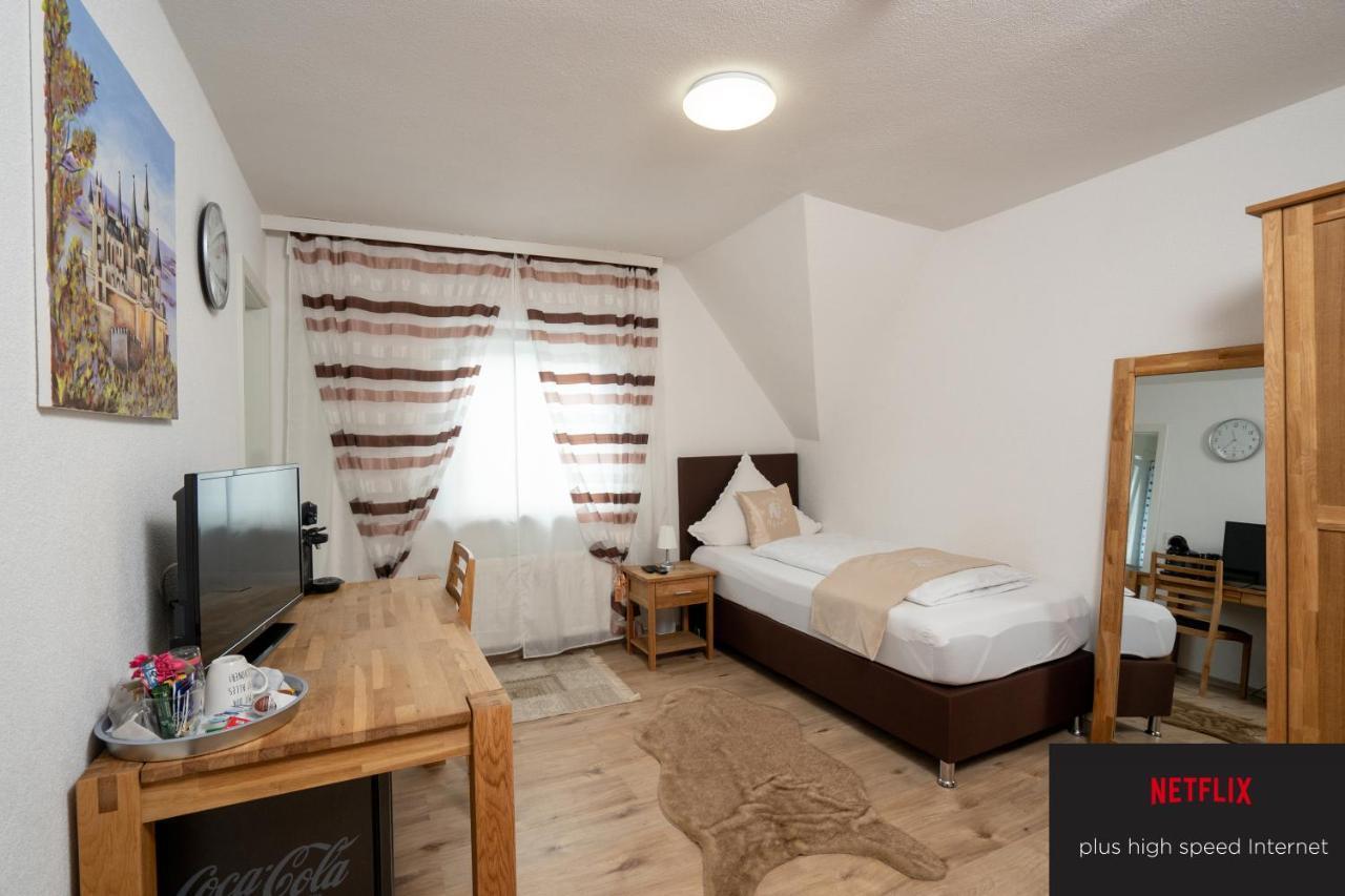 Baeren Hotel Хехинген Екстериор снимка